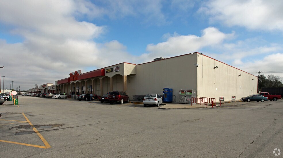 11006-11491 Airline Dr, Houston, TX for lease - Primary Photo - Image 1 of 3