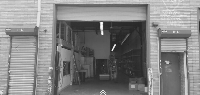Plus de détails pour 1132 49th Ave, Long Island City, NY - Industriel à louer