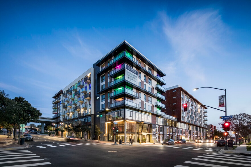 1601 Broadway, San Diego, CA for lease - Building Photo - Image 1 of 4