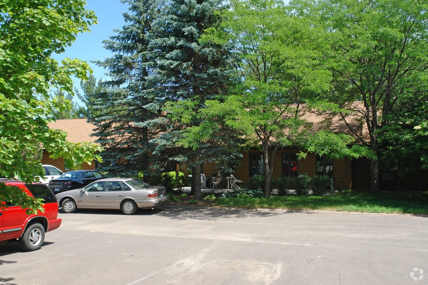 106 County Rd 5 NE, Isanti, MN for sale - Building Photo - Image 2 of 2