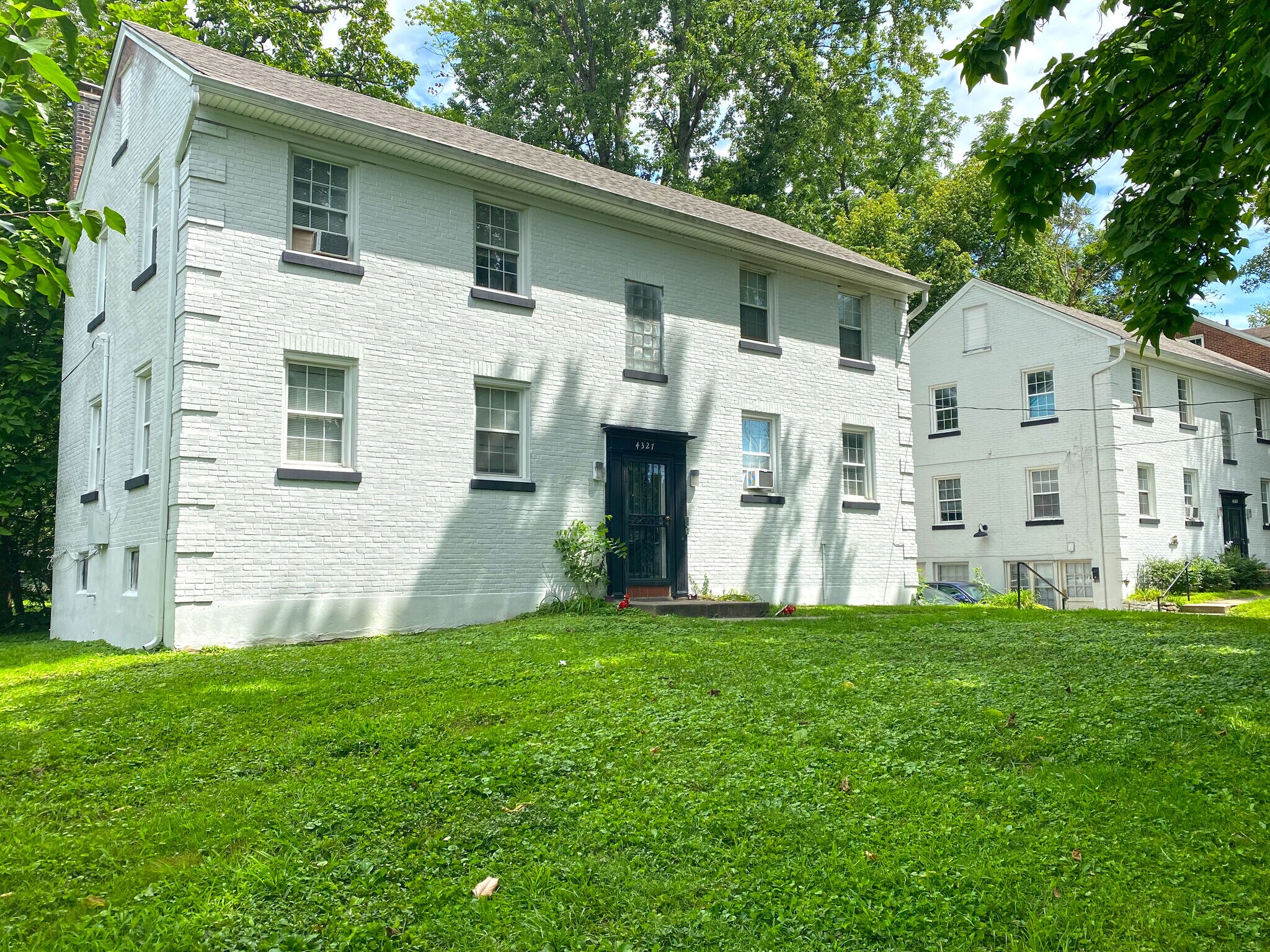 4329 S 2nd St, Louisville, KY à vendre Photo principale- Image 1 de 7