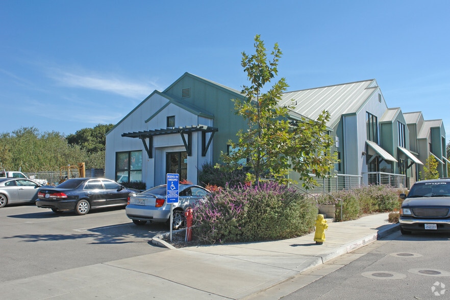 624 Clarion Ct, San Luis Obispo, CA for lease - Primary Photo - Image 1 of 3