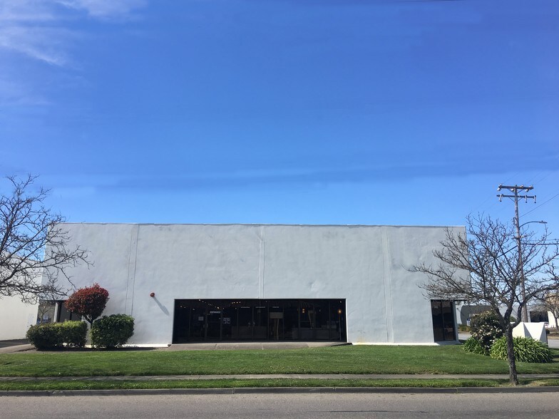 3480 Industrial Dr, Santa Rosa, CA à louer - Photo du bâtiment - Image 1 de 3