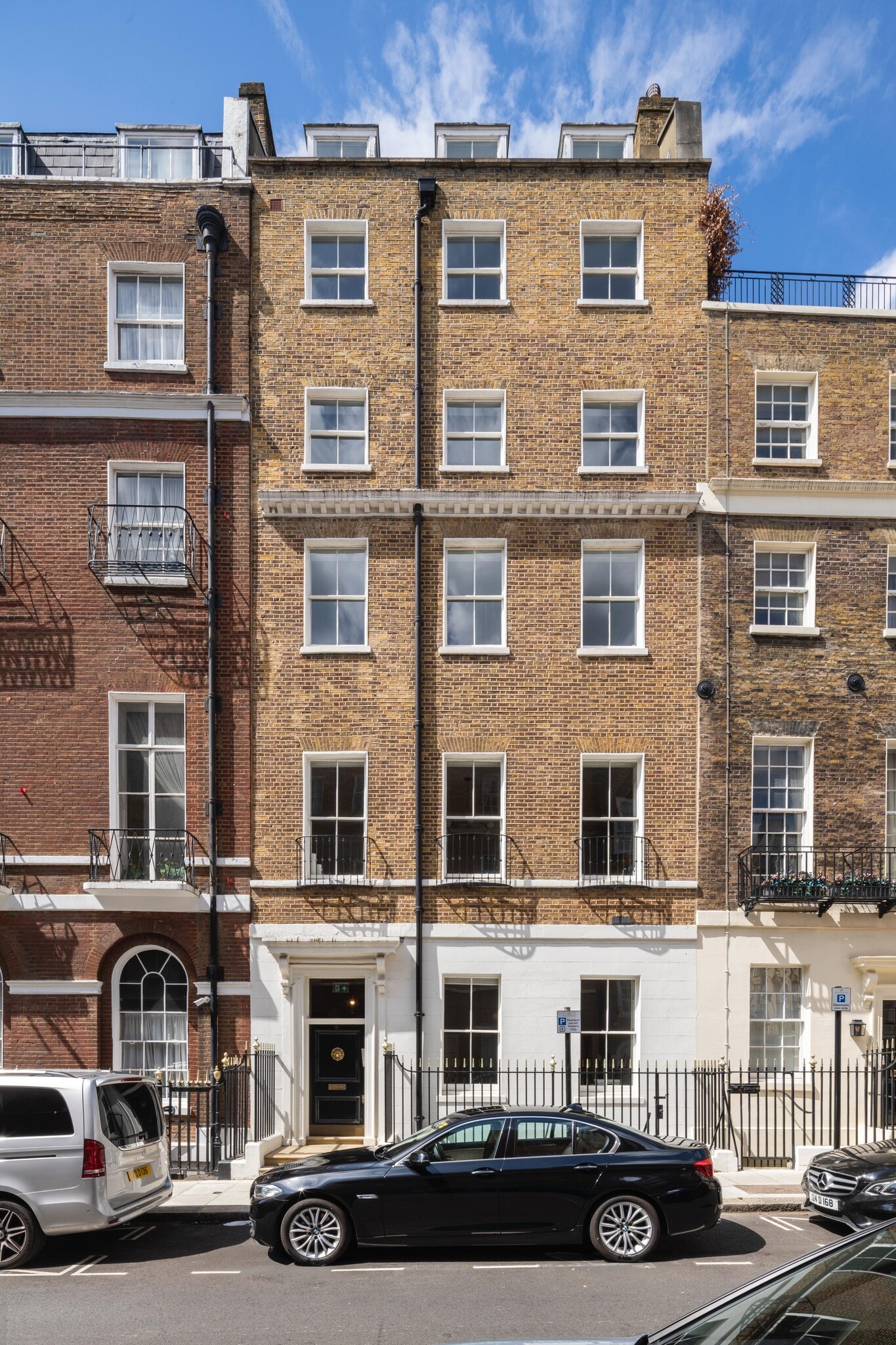 9 Chesterfield St, London for lease Building Photo- Image 1 of 5
