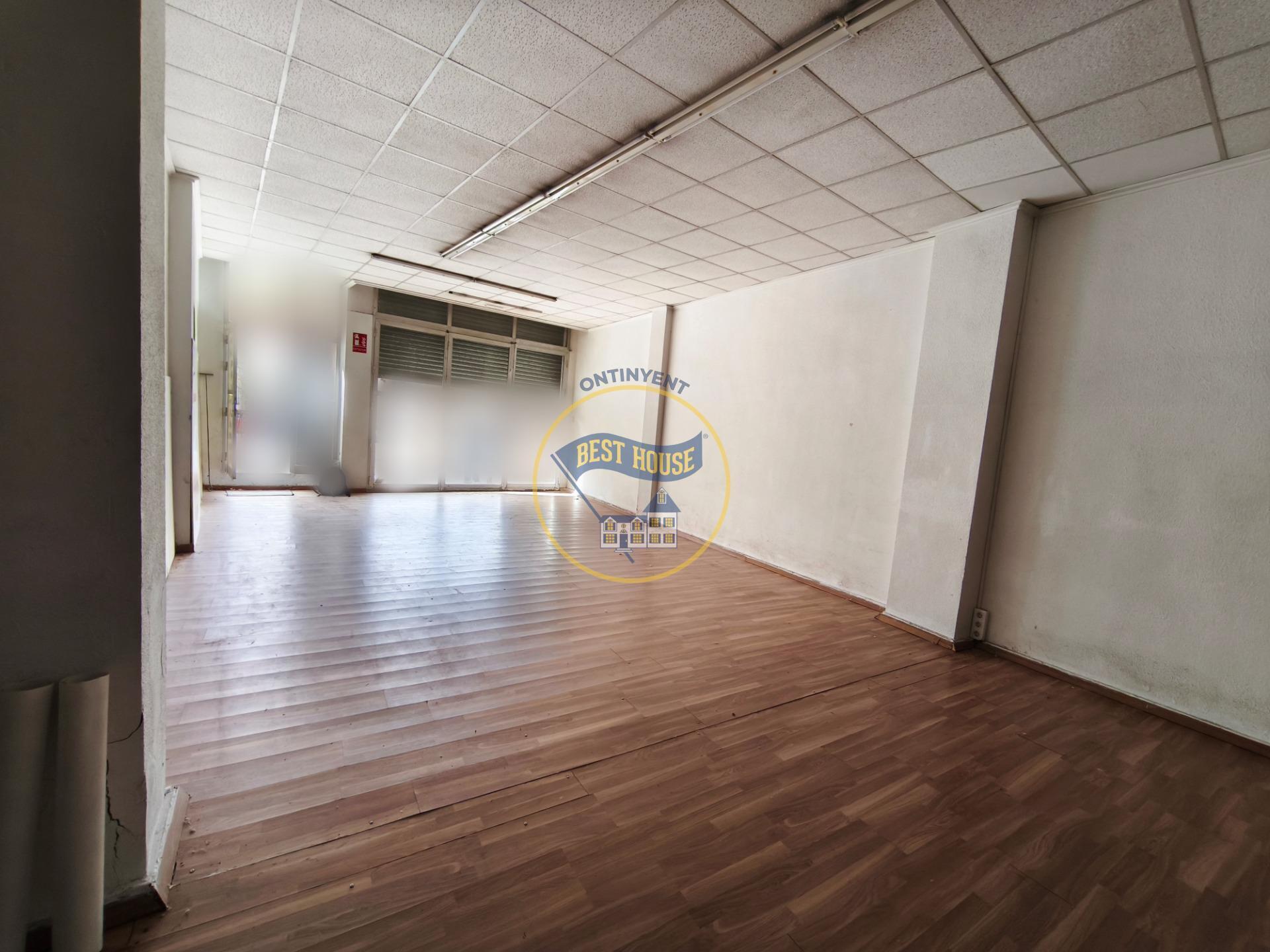 Retail in Ontinyent, Valencia for sale Interior Photo- Image 1 of 11