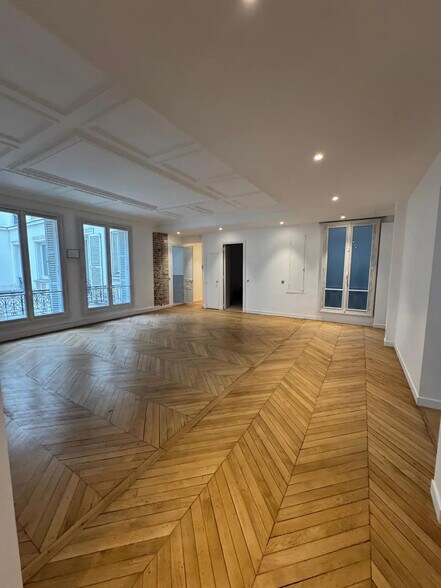 Bureau dans Paris à vendre - Photo du bâtiment - Image 2 de 6