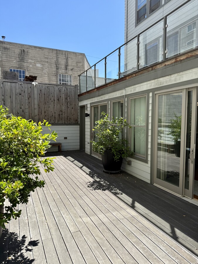 1189 Tennessee St, San Francisco, CA 94107 - Unit 103 - - Interior Photo - Image 2 of 6