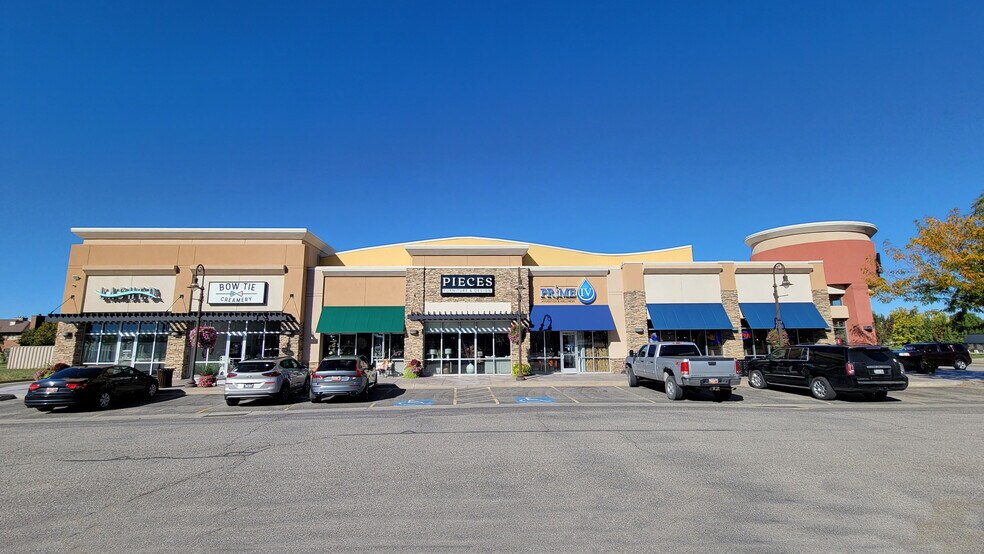 5600 S Harrison Blvd, South Ogden, UT à louer - Photo du bâtiment - Image 3 de 7