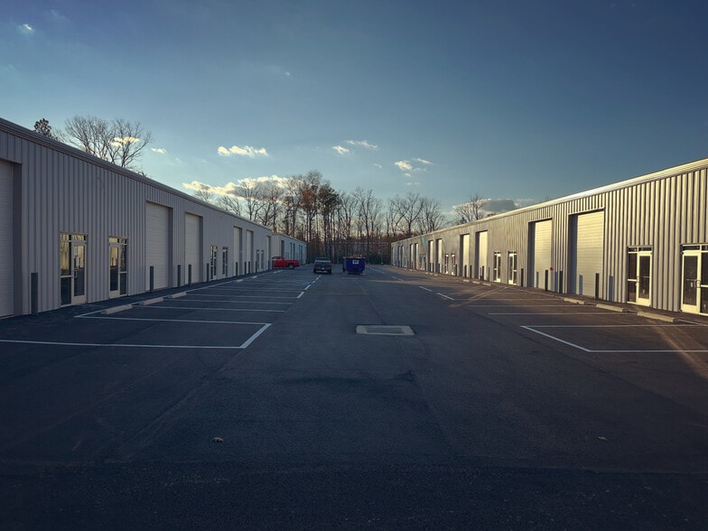 10083 Patterson Park Rd, Ashland, VA for lease - Building Photo - Image 1 of 10