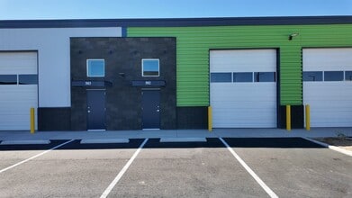 7915 Glen Harbor Blvd, Glendale, AZ for lease - Commercial Listing Video 