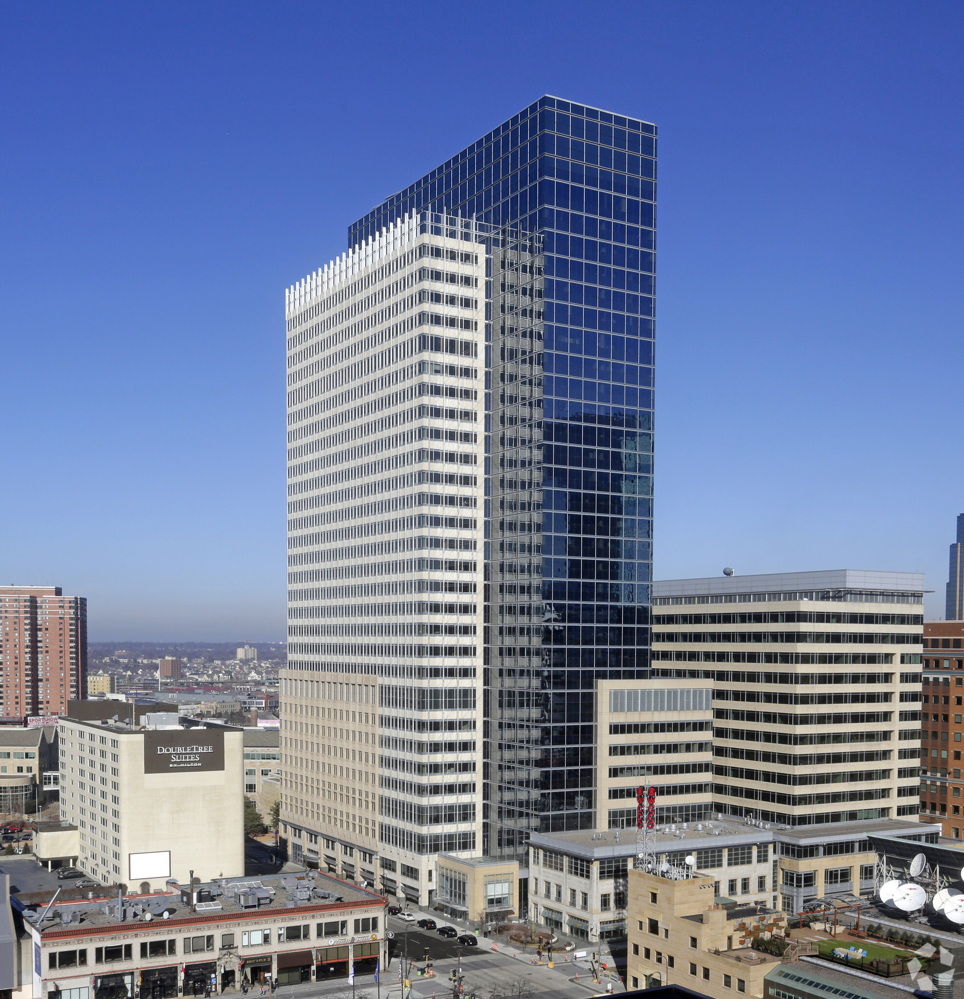 1000 Nicollet Mall, Minneapolis, MN for sale Primary Photo- Image 1 of 1