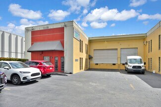 Plus de détails pour 3317-3347 NW 74th St, Miami, FL - Industriel à vendre