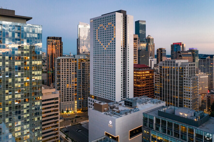 808 Howell St, Seattle, WA à louer - Photo principale - Image 2 de 7