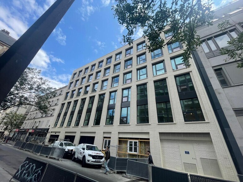 36 Rue Du Chemin Vert, Paris for lease - Building Photo - Image 2 of 20