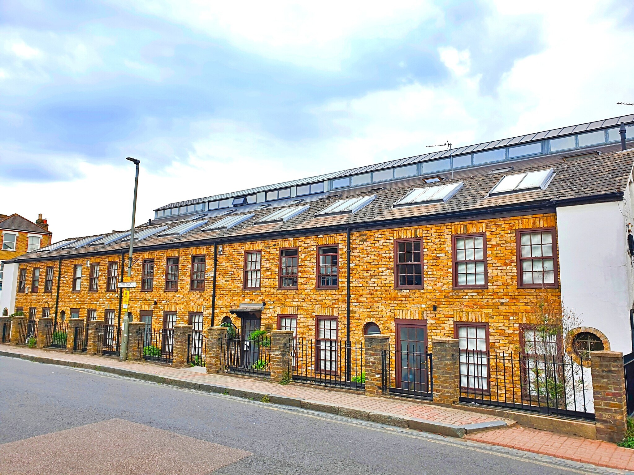 58-64A Webbs Rd, Londres à louer Photo du bâtiment- Image 1 de 4