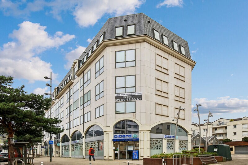 Avenue Du Général Leclerc, Viroflay for sale - Building Photo - Image 2 of 14