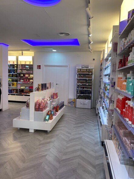 Retail in Móstoles, Madrid for lease - Interior Photo - Image 2 of 3