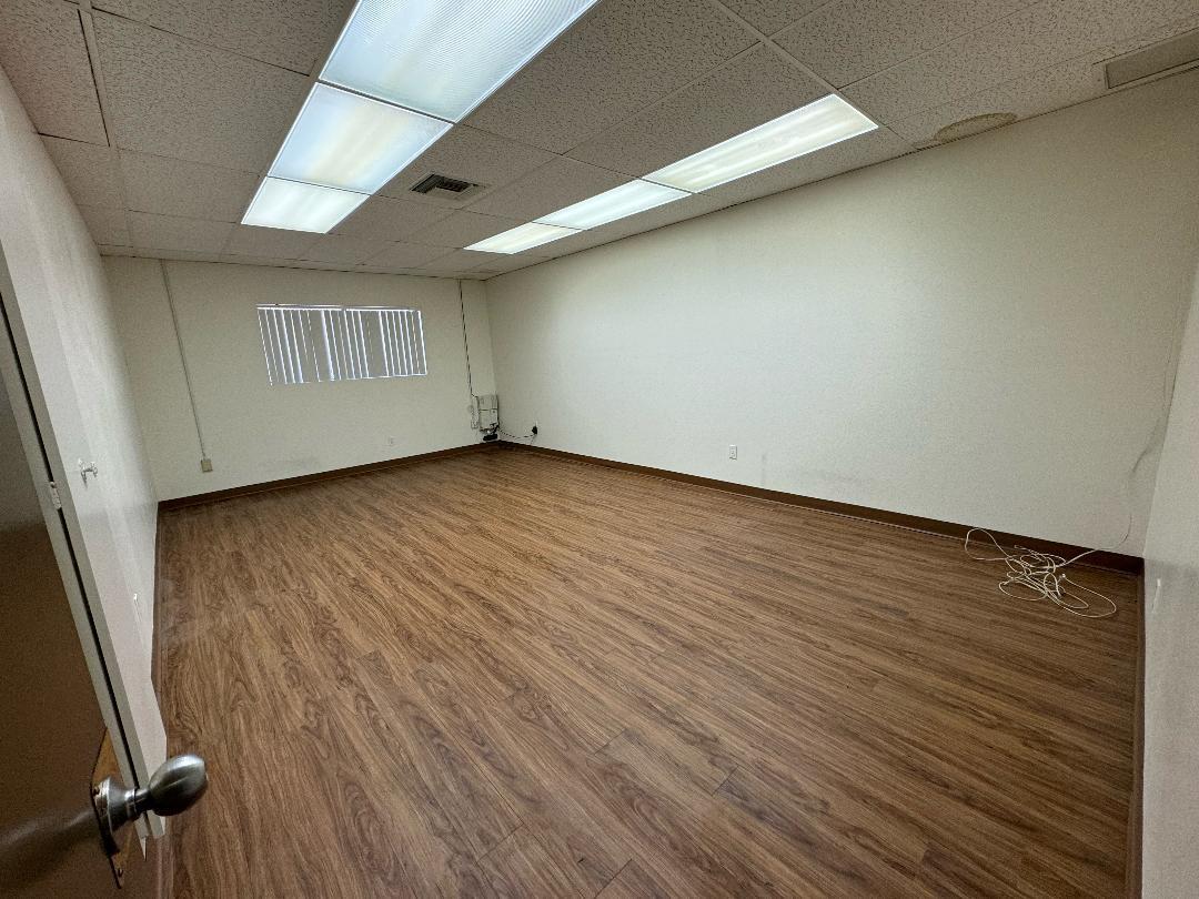 655 N Palm Canyon Dr, Palm Springs, CA à louer Photo intérieure- Image 1 de 2