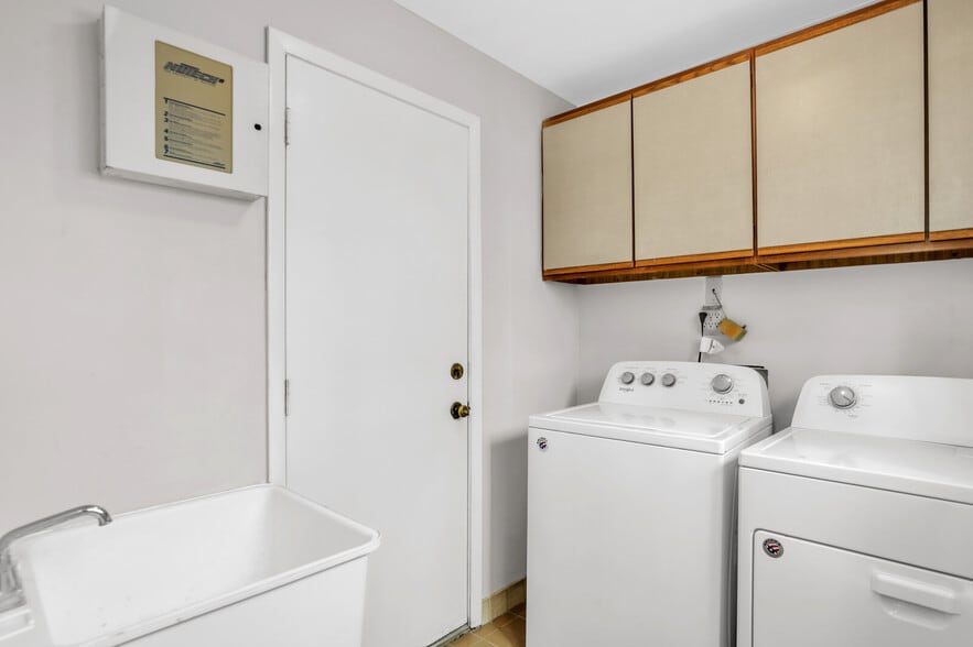 208 Hopkins St, Neptune Beach, FL for sale - Building Photo - Image 3 of 20