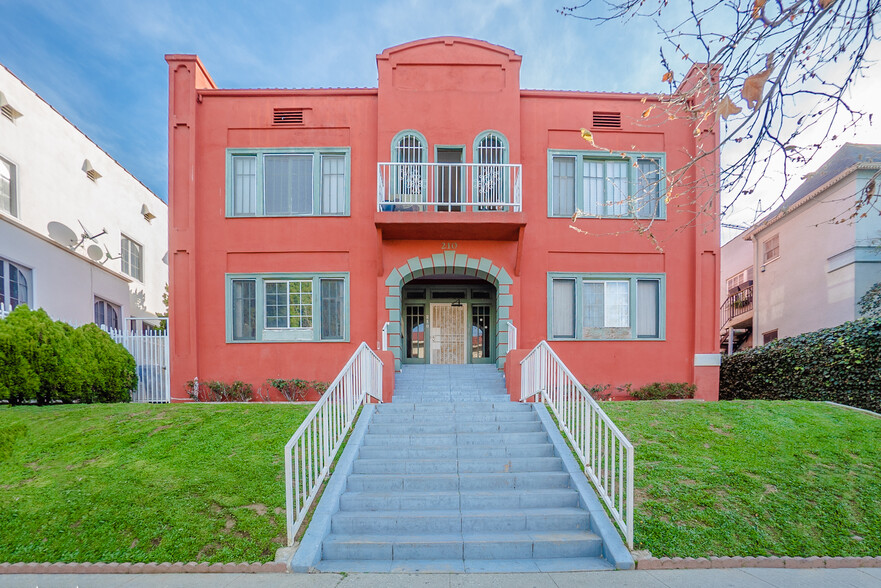 210 N Kenmore Ave, Los Angeles, CA à vendre - Photo principale - Image 1 de 1