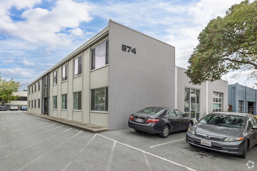 974 Commercial St, Palo Alto, CA à louer - Photo principale - Image 1 de 4