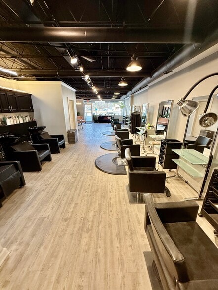 8303 Washington St, Chagrin Falls, OH for lease - Building Photo - Image 2 of 7