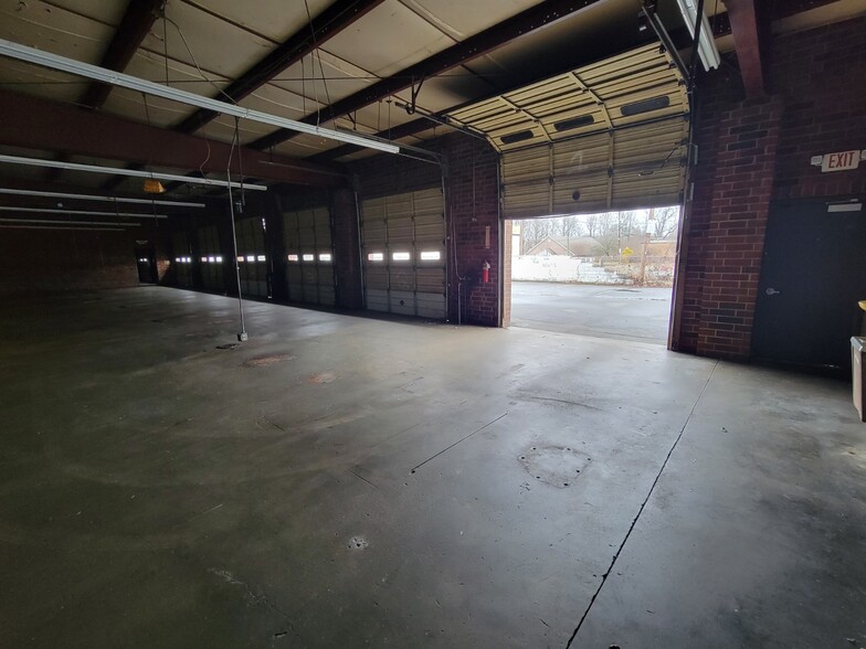 4308 W Gate City Blvd, Greensboro, NC for sale - Building Photo - Image 1 of 1