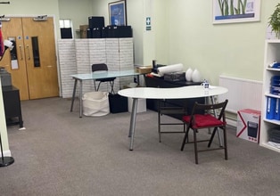 3-8 Westbridge Clos, Leicester for lease Interior Photo- Image 1 of 4
