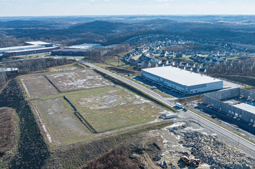 1500 International Dr, Noblestown, PA à louer - Photo du bâtiment - Image 2 de 2