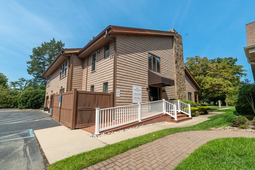 1117 E Landis Ave, Vineland, NJ for lease - Building Photo - Image 1 of 28