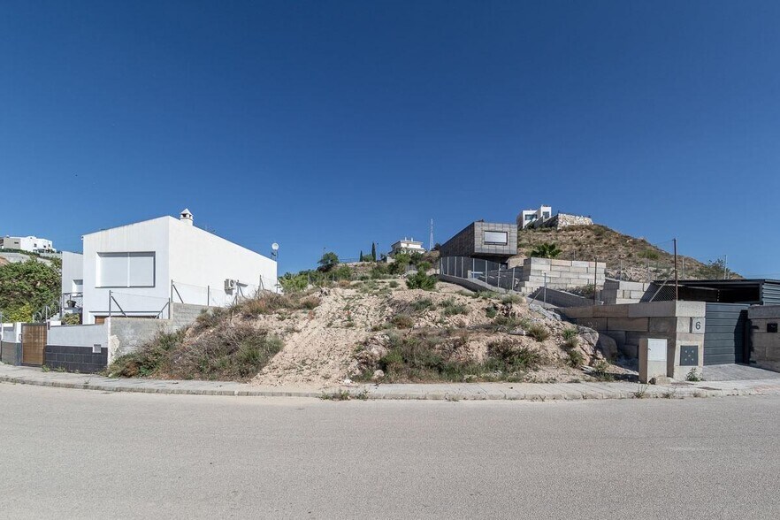 Terrain dans La Zubia, Granada à vendre - Photo du bâtiment - Image 3 de 7