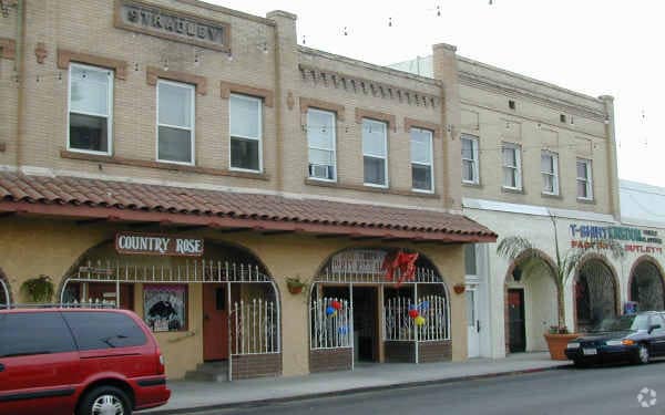 122-126 W Santa Fe Ave, Placentia, CA for lease - Building Photo - Image 3 of 3