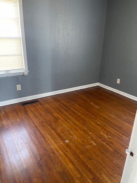 6442 n bayley, Wichita, KS à vendre - Photo du bâtiment - Image 3 de 25