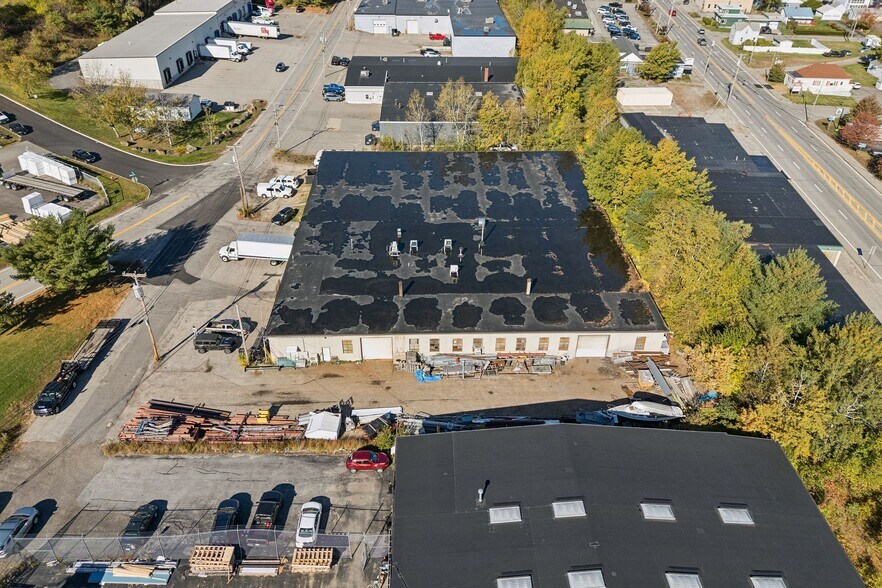 96 Commercial St, Lewiston, ME à vendre - Photo du bâtiment - Image 3 de 12