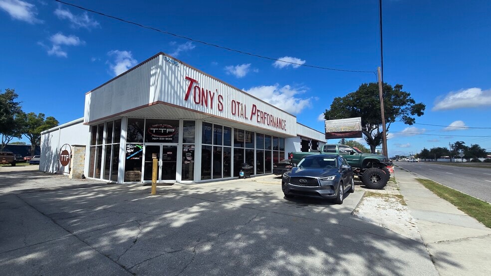 12490 Belcher Rd S, Largo, FL for sale - Building Photo - Image 2 of 6