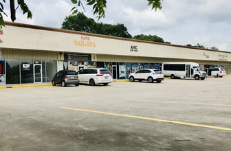 8650 N Houston Rosslyn Rd, Houston, TX à louer Photo du bâtiment- Image 1 de 10