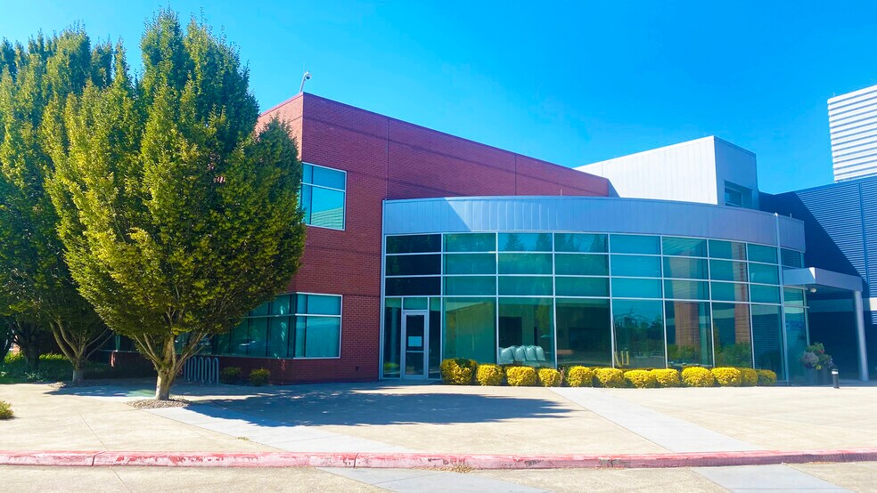 8135 NE Evergreen Pky, Hillsboro, OR for lease - Building Photo - Image 1 of 11