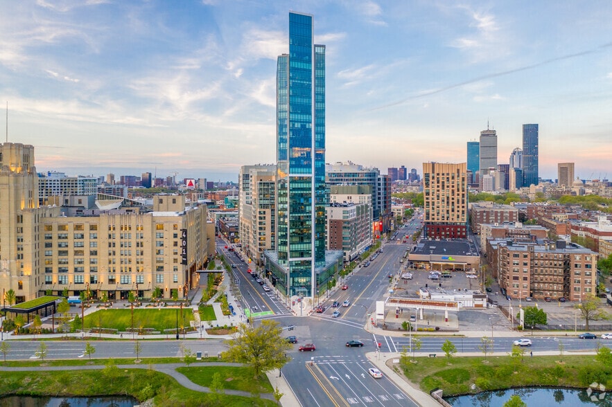 401 Park Dr, Boston, MA for lease - Building Photo - Image 3 of 8