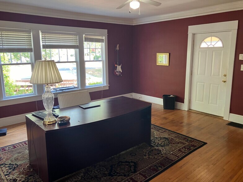 415 W Warren St, Shelby, NC à vendre - Photo du bâtiment - Image 2 de 9