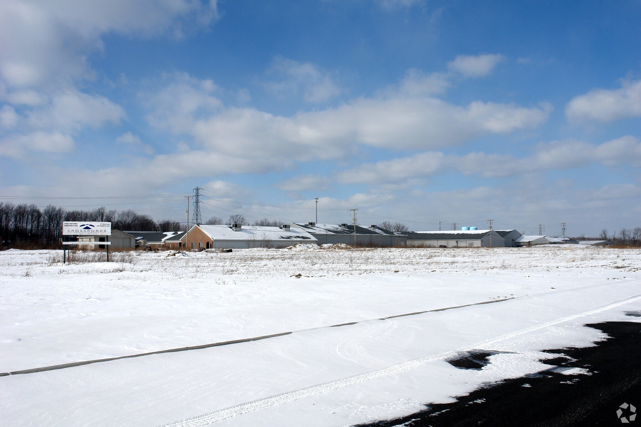 E Western Reserve Rd, Youngstown, OH à vendre Photo du bâtiment- Image 1 de 3