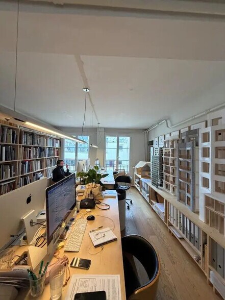 18 Rue De La Grange Batelière, Paris for sale - Building Photo - Image 3 of 7