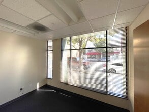 901 Clay St, Oakland, CA for lease Interior Photo- Image 2 of 3