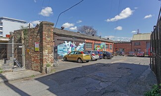 Plus de détails pour 39 Autumn St, Londres - Local d'activités à louer
