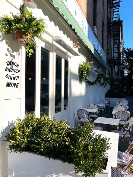 415 Third Ave, New York, NY for sale - Building Photo - Image 2 of 3