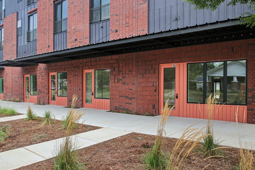 1744 NW 15th St, Oklahoma City, OK à louer - Photo du bâtiment - Image 3 de 12