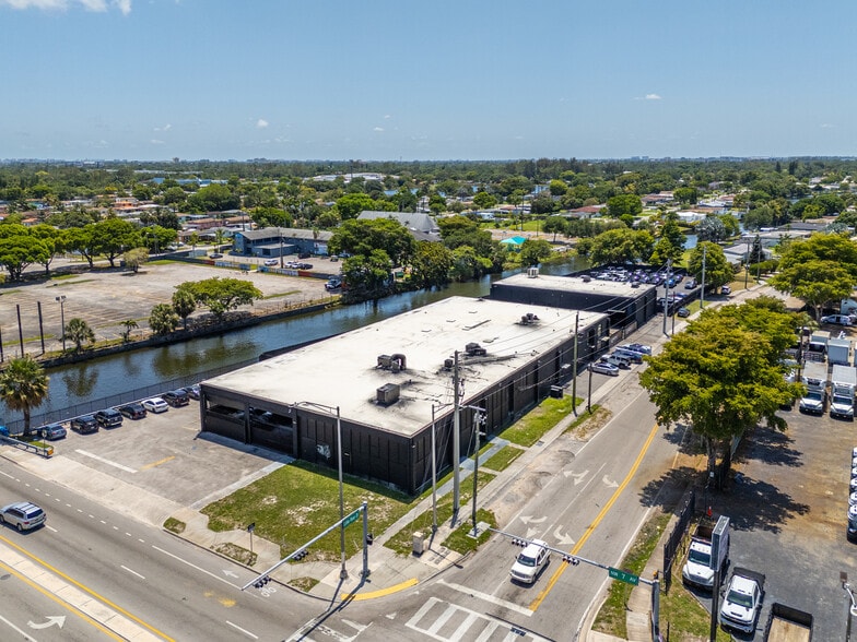 8700 NW 7th Ave, Miami, FL for sale - Building Photo - Image 3 of 17