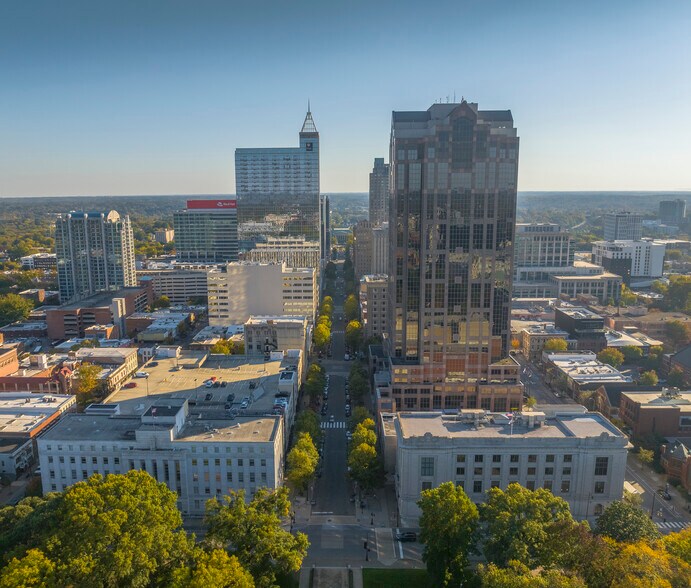 150 Fayetteville St, Raleigh, NC à louer - Photo du bâtiment - Image 3 de 18