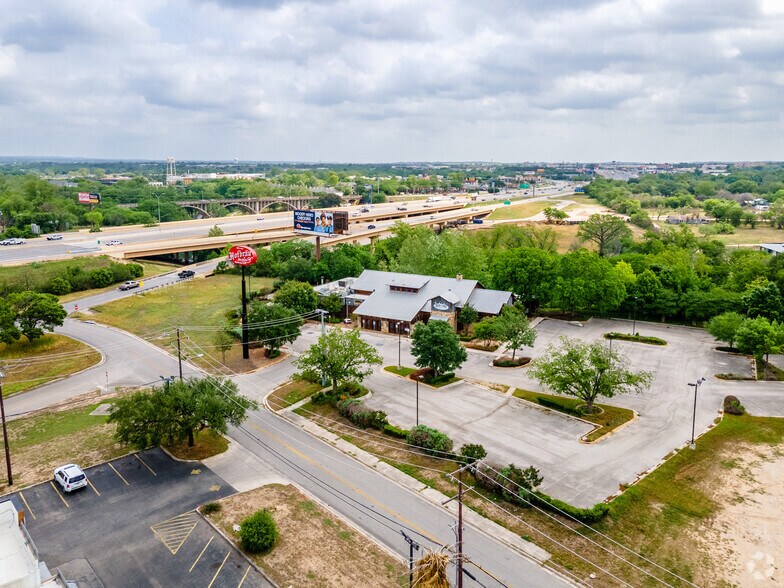 1515-1575 Kuehler Ave, New Braunfels, TX à louer - Aérien - Image 3 de 9