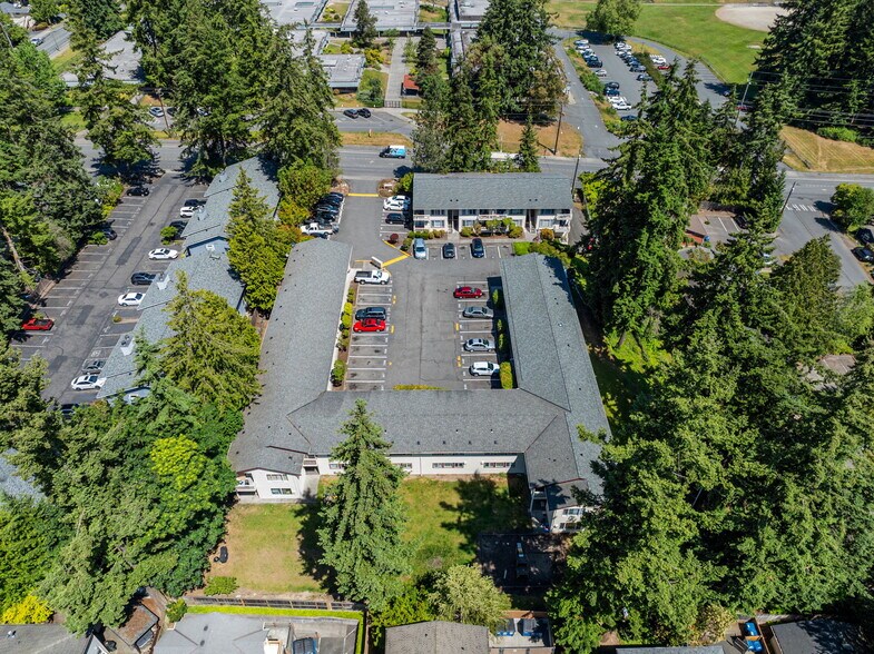 7420-7428 208th St SW, Edmonds, WA à vendre - Photo du bâtiment - Image 1 de 29