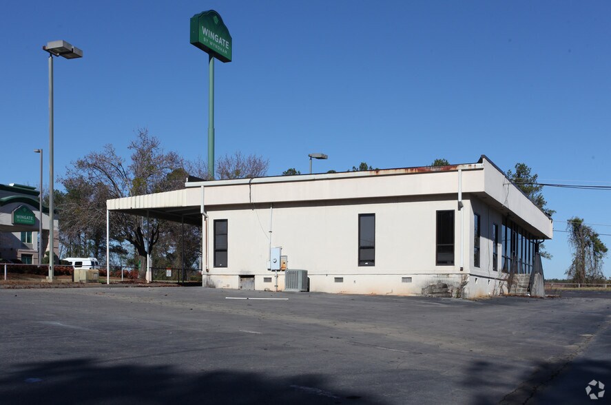 3960 Riverside Dr, Macon-Bibb, GA à louer - Photo du bâtiment - Image 3 de 3